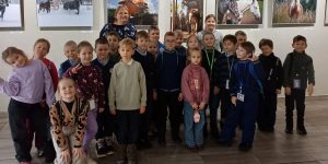 1.c klase ar Santu Belousovu kopbilde Daugavpils pilsētas Bērnu un jauniešu centra "Jaunība"